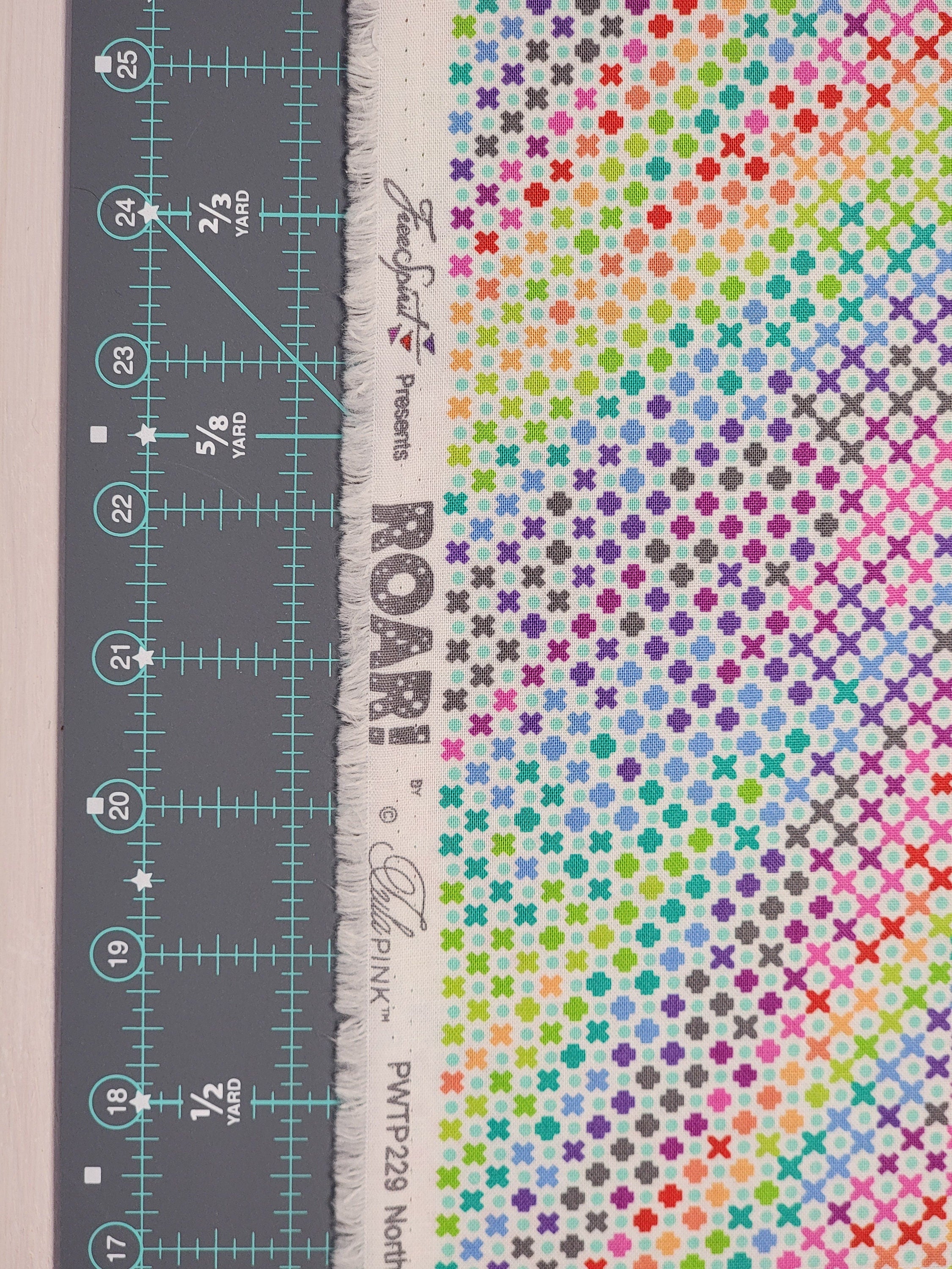 Tula Pink ROAR! || Northern Lights - Mint || Quilting Cotton