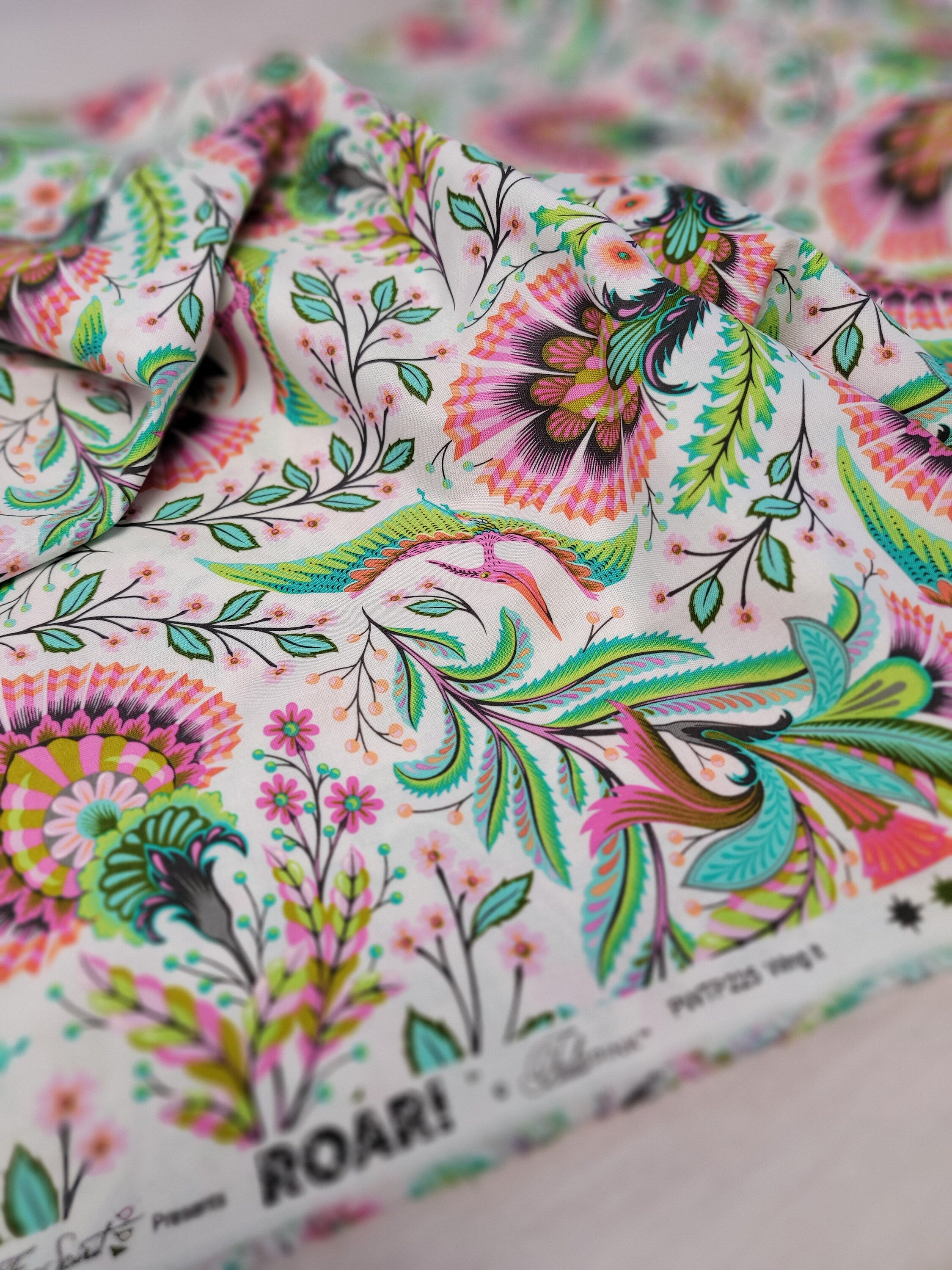 Tula Pink ROAR! || Wing It - Blush || ROAR! || Quilting Cotton || Pterodactyl