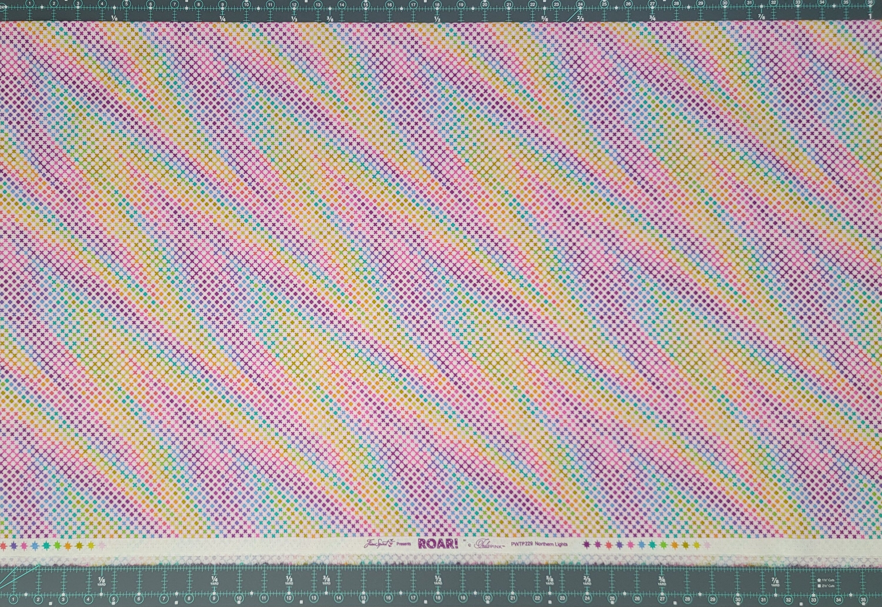 Tula Pink ROAR! || Northern Lights - Blush || Quilting Cotton