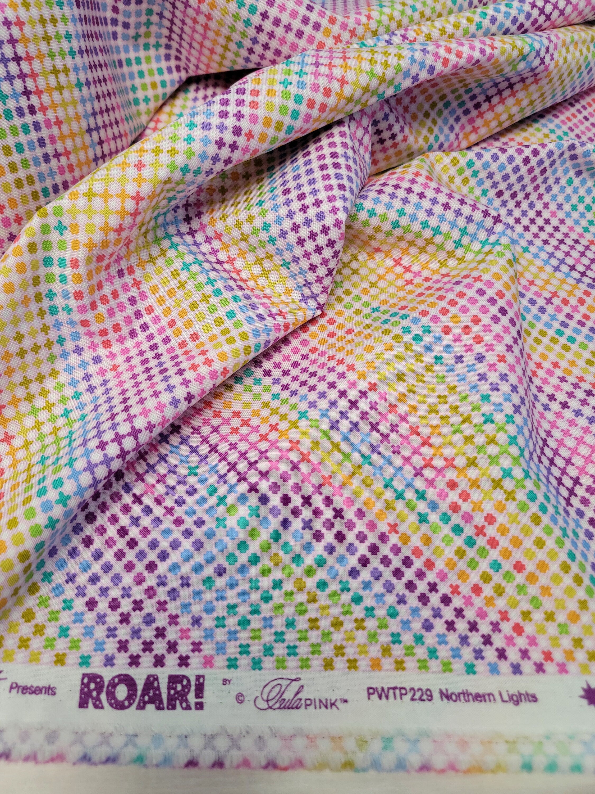 Tula Pink ROAR! || Northern Lights - Blush || Quilting Cotton