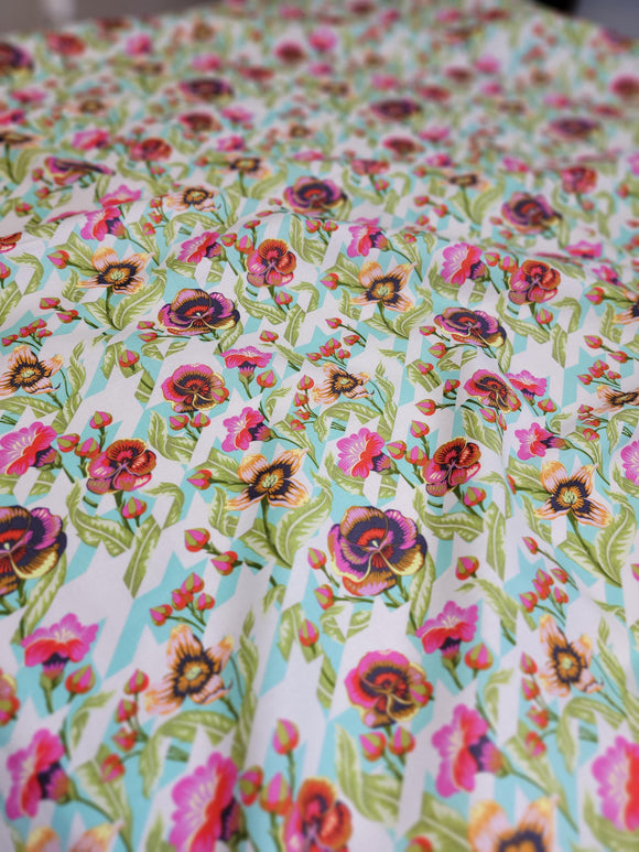 Untamed PRE-ORDER | Puppy Love - Moonbeam | Tula Pink | Free Spirit Fabrics | November Delivery