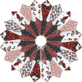 Silver Quilted Fox Dresden Tree Skirt Kit